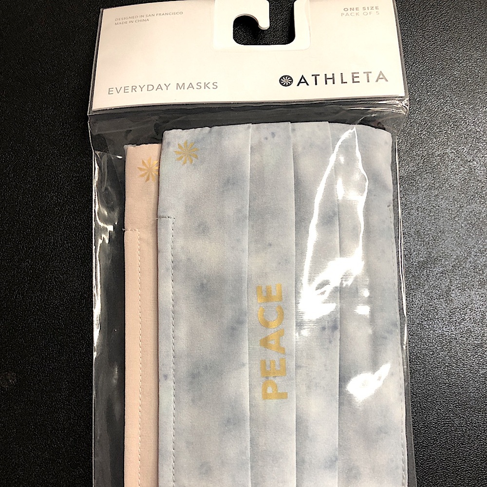 Back In Stock! ATHLETA everyday masks 5pk